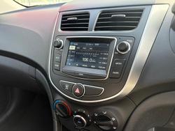 2016 Hyundai Accent Active