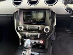 2015 FORD MUSTANG FASTBACK GT 5.0 V8 FM GREEN