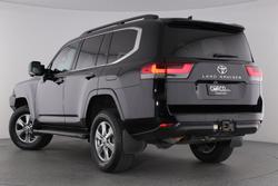 2022 Toyota Landcruiser VX