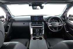 2022 Toyota Landcruiser VX