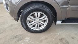2014 Mitsubishi Pajero VR-X
