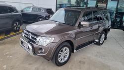 2014 Mitsubishi Pajero VR-X