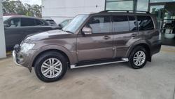 2014 Mitsubishi Pajero VR-X