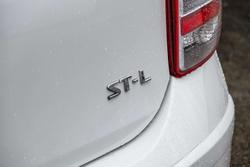 2013 Nissan Micra ST-L