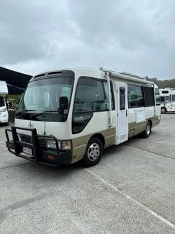 2006 Toyota Coaster