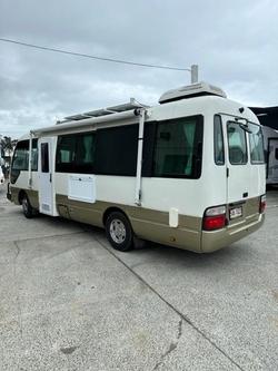 2006 Toyota Coaster