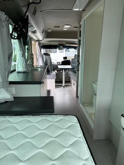 2006 Toyota Coaster