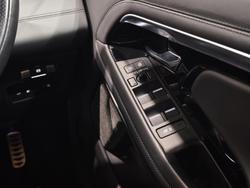2022 Land Rover Range Rover Evoque PHEV R-Dynamic HSE