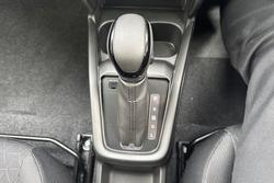 2026 Suzuki Swift Hybrid UZ Pure White (ZVR)