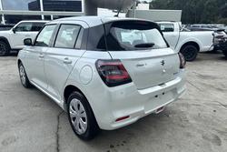 2026 Suzuki Swift Hybrid UZ Pure White (ZVR)