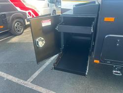2026 JB Caravans Gator X 18'6 Front Door L Lounge