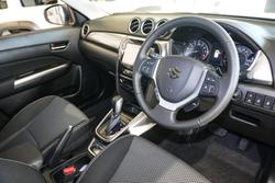 2025 Suzuki Vitara Turbo Hybrid