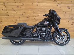 2025 HARLEY-DAVIDSON FLHX STREET GLIDE (117)