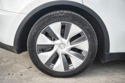 2022 Tesla Model Y Rear-Wheel Drive
