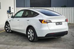 2022 Tesla Model Y Rear-Wheel Drive
