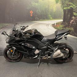 2018 Kawasaki NINJA 1000 Black