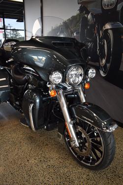2025 HARLEY-DAVIDSON FLHTCUTG TRI GLIDE U/CLC 114