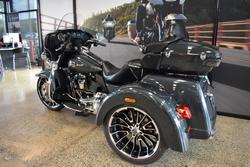 2025 HARLEY-DAVIDSON FLHTCUTG TRI GLIDE U/CLC 114