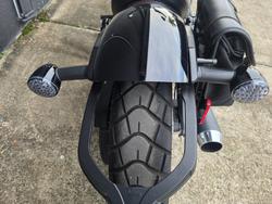 2018 Indian SCOUT BOBBER THUNDER BLACK BLACK