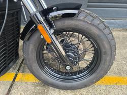 2018 Indian SCOUT BOBBER THUNDER BLACK BLACK