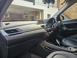 2018 BMW X1 sDrive20i F48 Black Sapphire