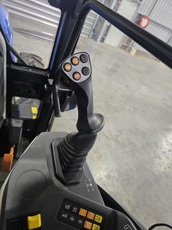 2023 New Holland T4.120F