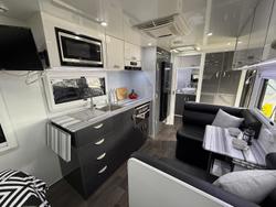 2021 Regent Discoverer