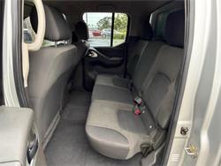 2013 NISSAN NAVARA ST (4x4)