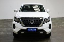 2022 Nissan Navara ST-X