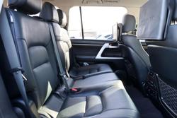 2021 Toyota Landcruiser Sahara VDJ200R 4X4 Dual Range WHITE