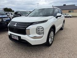 2022 Mitsubishi Outlander ES ZM MY22.5 White