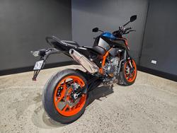 2024 Ktm 890 DUKE ORANGE