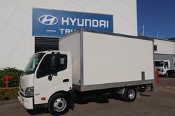 2022 HINO DUTRO 300
