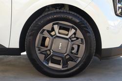 2025 Kia Carnival GT-Line HEV