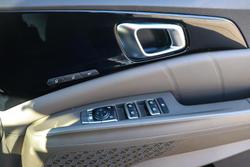 2025 Kia Carnival GT-Line HEV