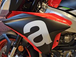 2022 Aprilia Tuono 660 LAMS Tuono Black
