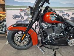 2025 HARLEY-DAVIDSON FLHC HERITAGE CLASSIC (117)