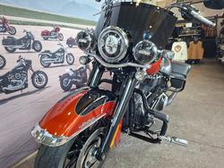 2025 HARLEY-DAVIDSON FLHC HERITAGE CLASSIC (117)