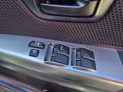 2013 Toyota Hilux SR5