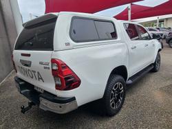 2020 Toyota Hilux SR5