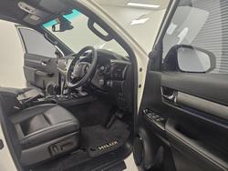 2024 Toyota Hilux Rogue 48V GUN126R 4X4 Dual Range Glacier White