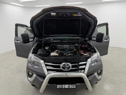 2018 Toyota Fortuner Crusade GUN156R 4X4 Dual Range Graphite