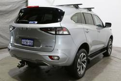 2022 Isuzu MU-X LS-T