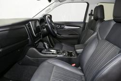 2022 Isuzu MU-X LS-T