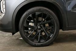 2024 Mitsubishi Outlander Black Edition