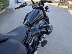 2023 BMW Motorrad R 18 CLASSIC HIGHLINE Black