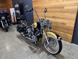 2017 HARLEY-DAVIDSON FLSTC HERITAGE SOFTAIL CLASSIC