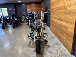2017 HARLEY-DAVIDSON FLSTC HERITAGE SOFTAIL CLASSIC