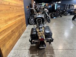 2017 HARLEY-DAVIDSON FLSTC HERITAGE SOFTAIL CLASSIC