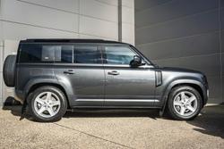 2023 Land Rover Defender 110 D300 SE